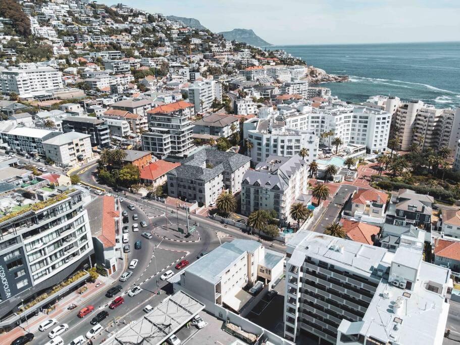 Cozy One-Bedroom In The Heart Of Sea Point Kapské Město Exteriér fotografie