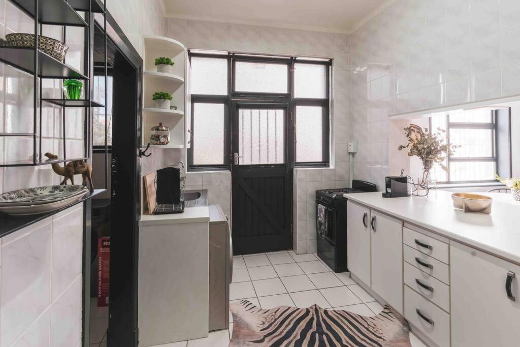 Cozy One-Bedroom In The Heart Of Sea Point Kapské Město Exteriér fotografie